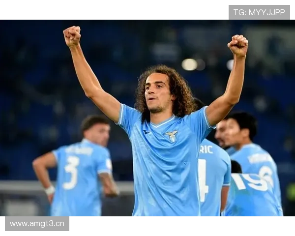 贡多齐遭瓶击费内巴切三人中招